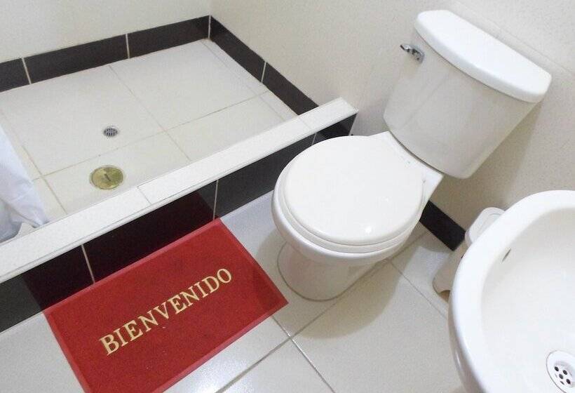 חדר משפחתי, Hostal Casa Del Montanista