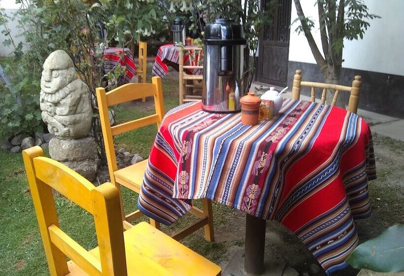 חדר משפחתי, Hostal Casa Del Montanista