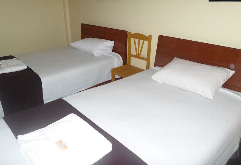 חדר משפחתי, Hostal Casa Del Montanista