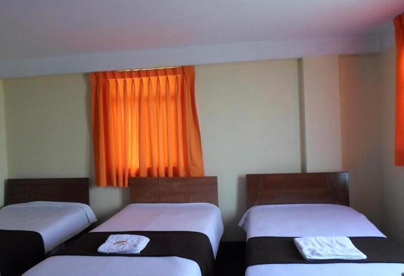 חדר סטנדרט לארבעה, Hostal Casa Del Montanista