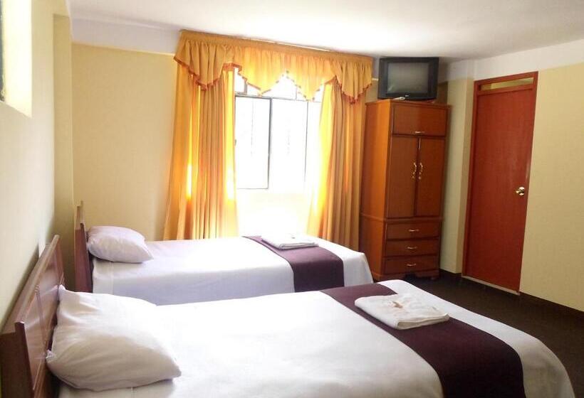 חדר סטנדרט לארבעה, Hostal Casa Del Montanista