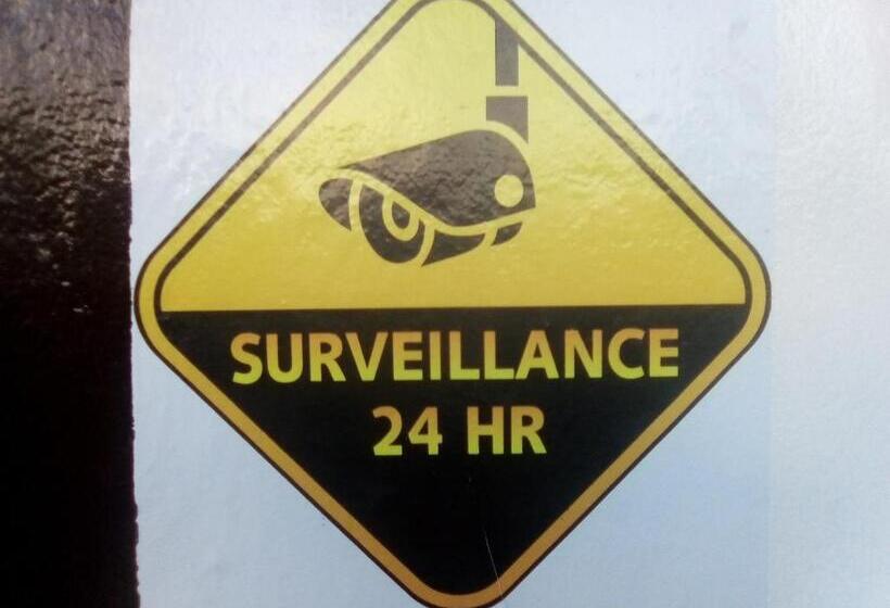 חדר אקונומי, Hostal Casa Del Montanista