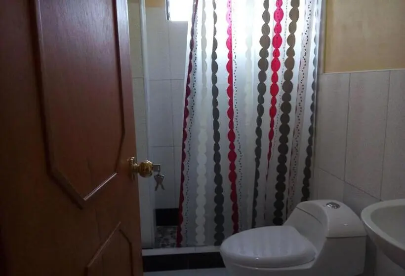 تختخواب در اتاق مشترک, Hostal Casa Del Montanista
