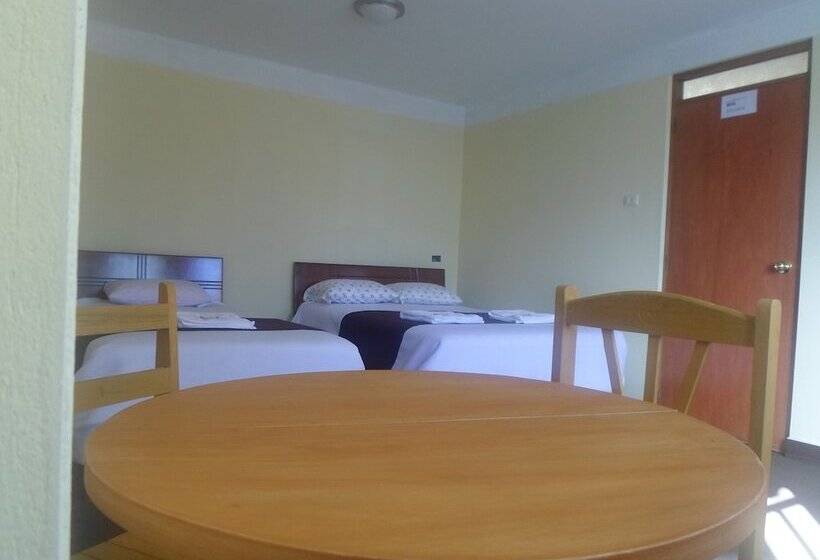 חדר סטנדרט לשלושה, Hostal Casa Del Montanista