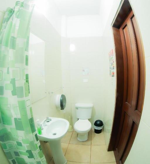 تختخواب در اتاق مشترک, Dragonfly Hostels Miraflores