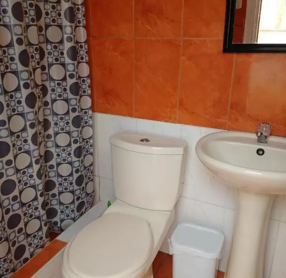 Standard room with outdoor bath, El Buen Samaritano Backpackers   Hostel