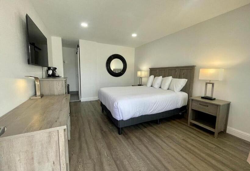 חדר סופריור, Budget Inn