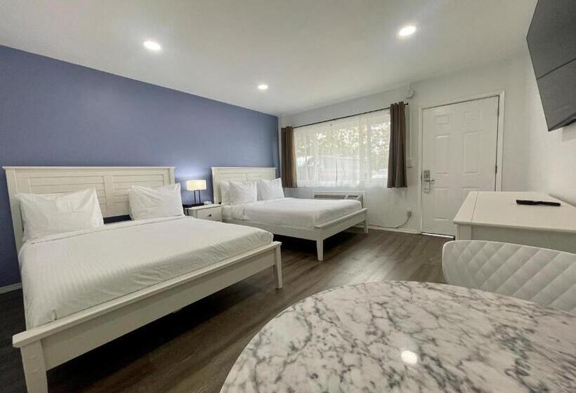 חדר סופריור, Budget Inn