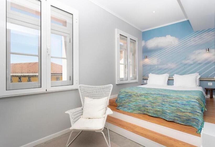 Superior suite with river view, Emporium Lisbon Suites