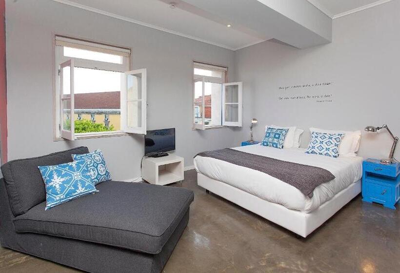 Superior suite with river view, Emporium Lisbon Suites