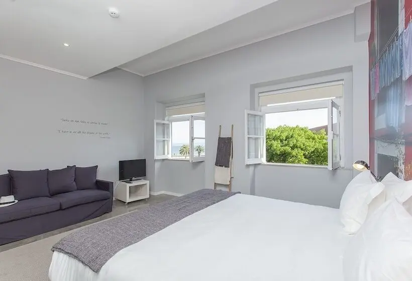سوئیت با چشم‌انداز رودخانه, Emporium Lisbon Suites