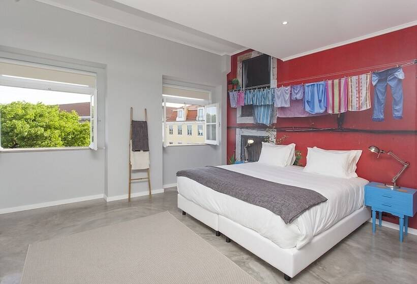 سوئیت با چشم‌انداز رودخانه, Emporium Lisbon Suites