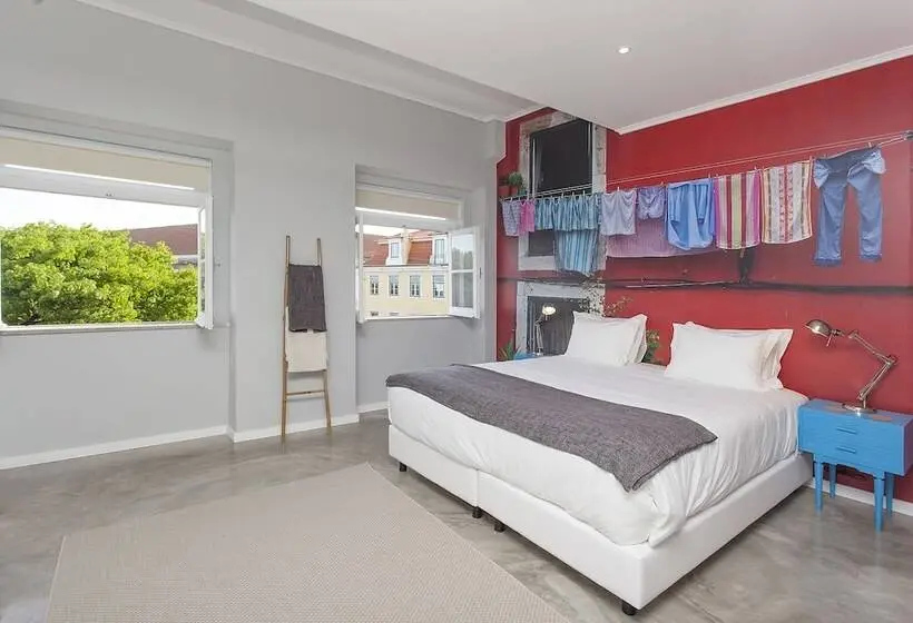 سوئیت با چشم‌انداز رودخانه, Emporium Lisbon Suites