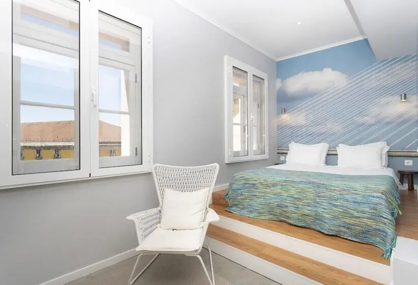 Superior suite with river view, Emporium Lisbon Suites