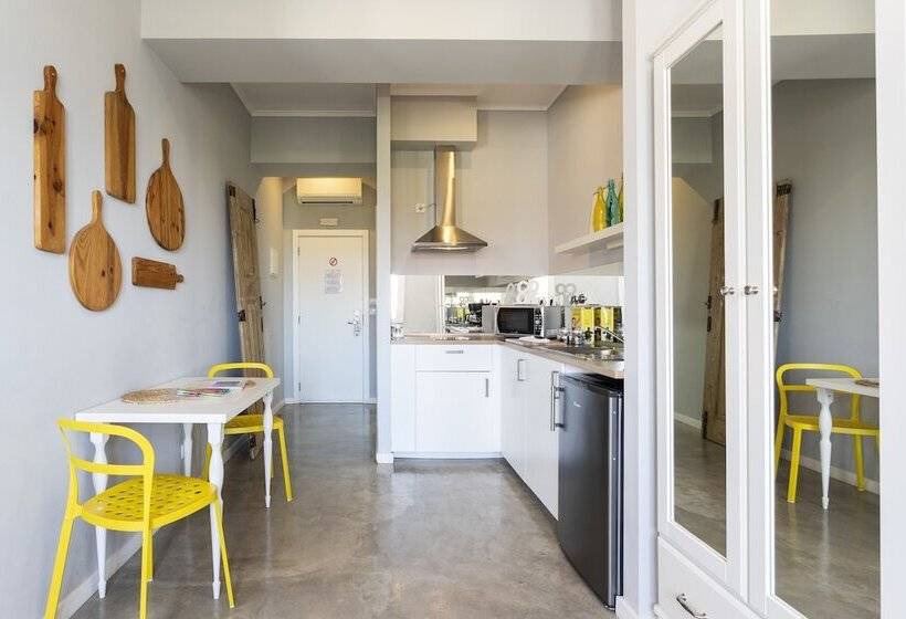 Superior suite with river view, Emporium Lisbon Suites