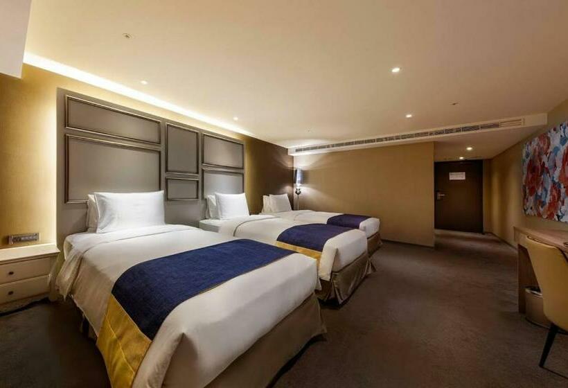 اتاق کلاسیک سه تخته, Green World Zhongxiao