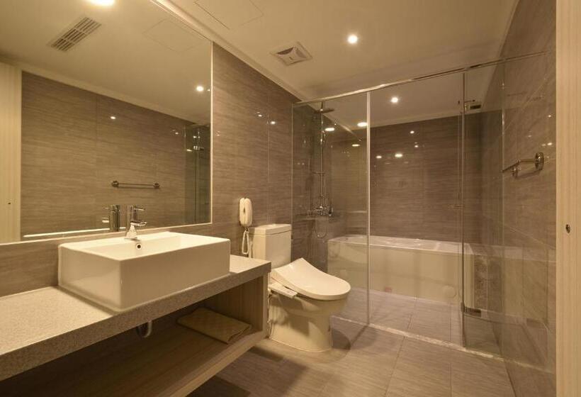 اتاق کلاسیک سه تخته, Green World Zhongxiao