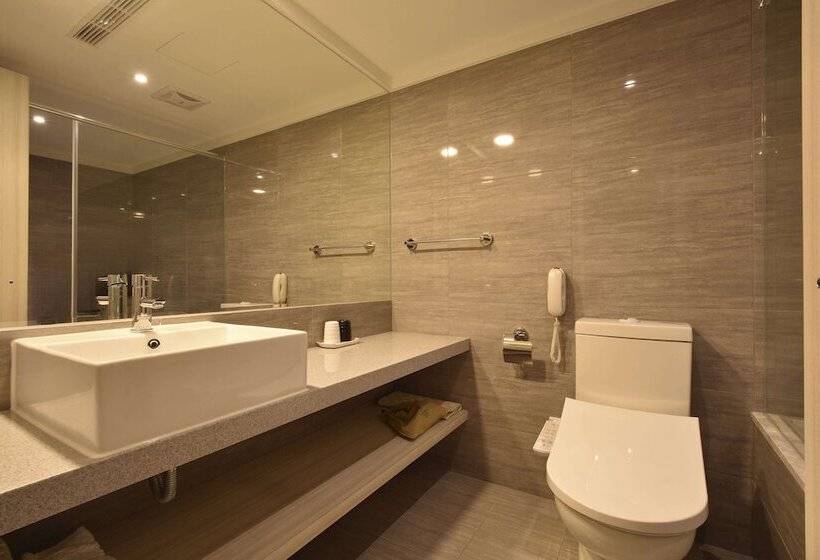 اتاق کلاسیک, Green World Zhongxiao