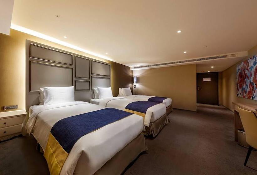 اتاق کلاسیک سه تخته, Green World Zhongxiao