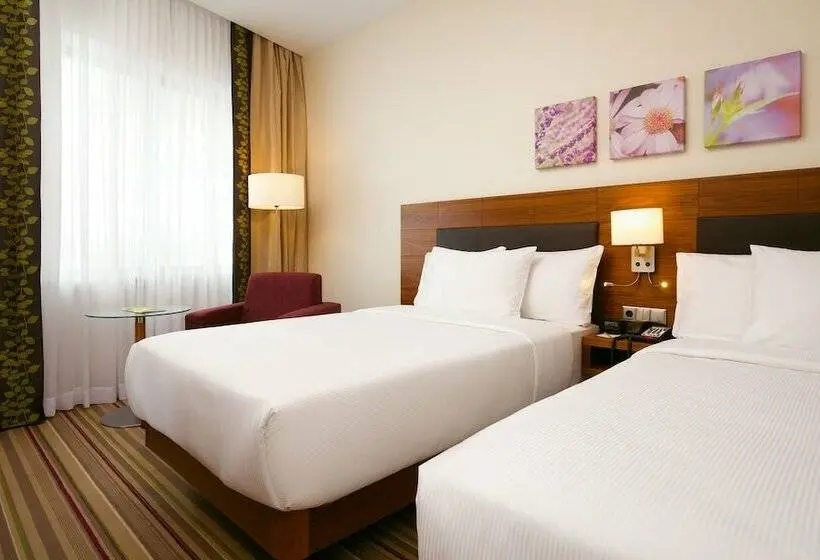 スタンダードルーム, Hilton Garden Inn Volgograd