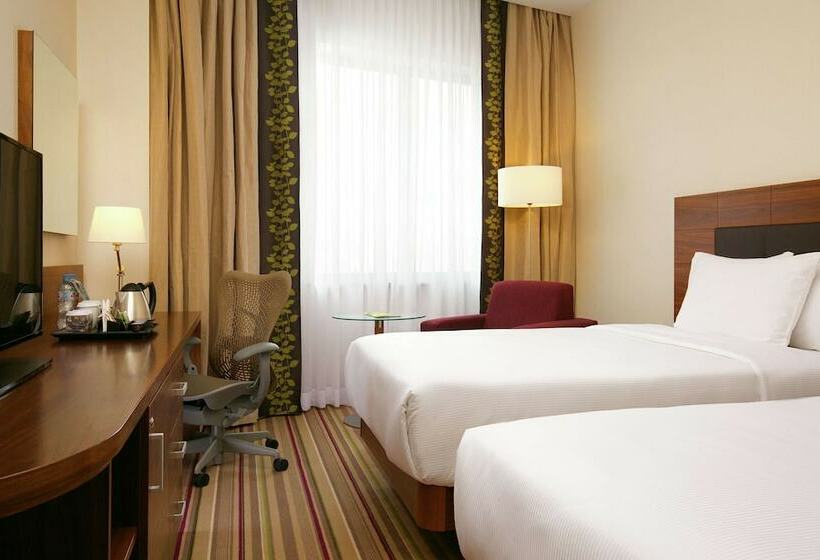 اتاق استاندارد, Hilton Garden Inn Volgograd