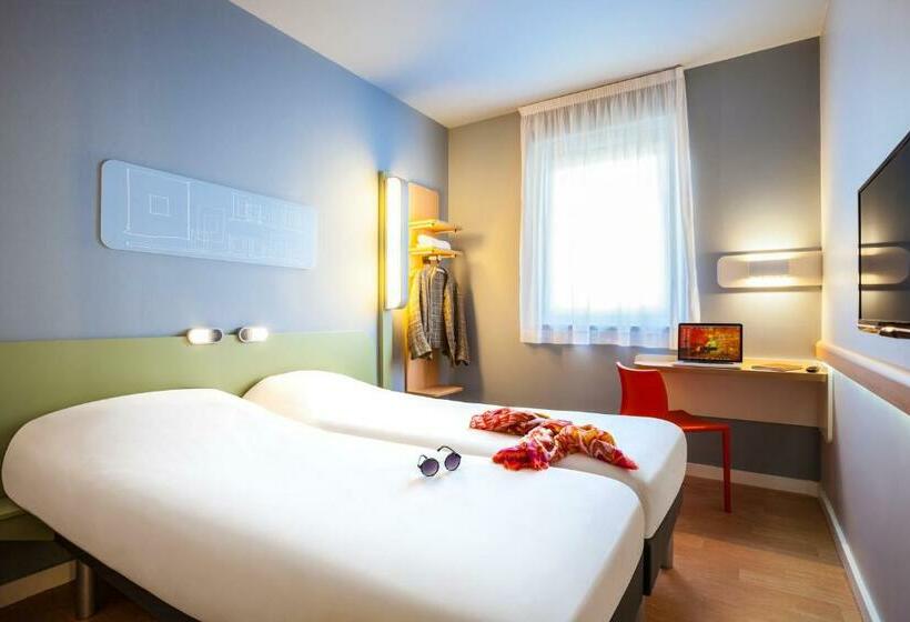 スタンダードルーム, Ibis Budget Sens