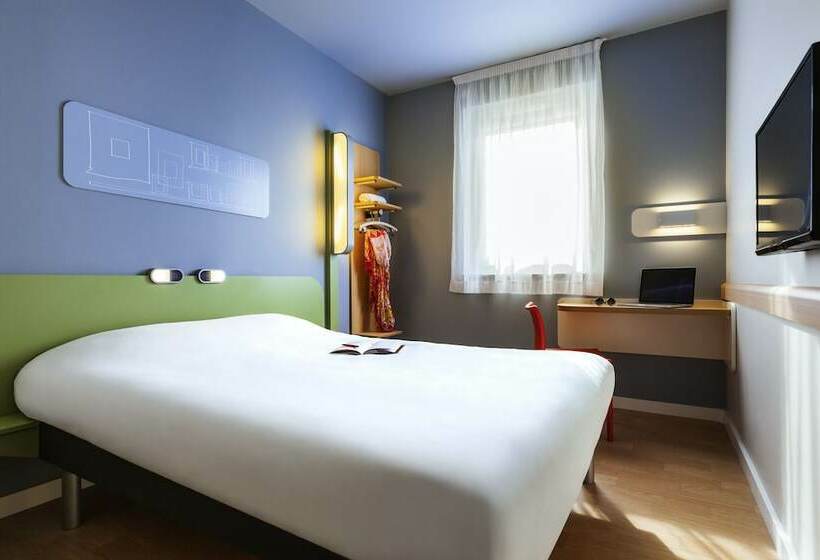 スタンダードルーム, Ibis Budget Sens