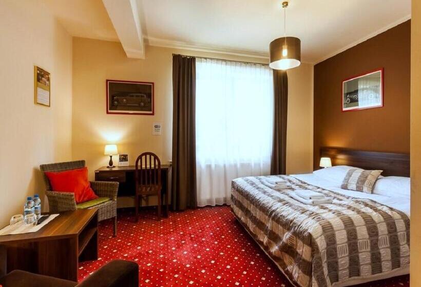 غرفة سوبيريور, Kochanów