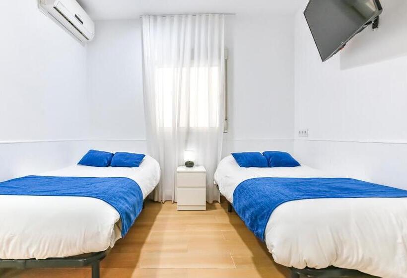 Номер Стандарт Трехместный, Laramond Barcelona Rooms