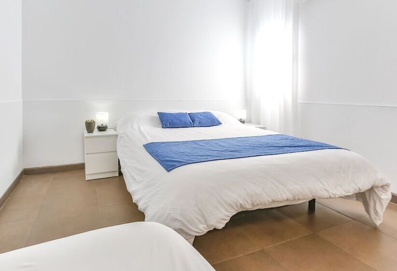 اتاق استاندارد چهار تخته, Laramond Barcelona Rooms