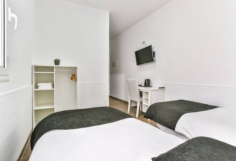 Номер Стандарт, Laramond Barcelona Rooms