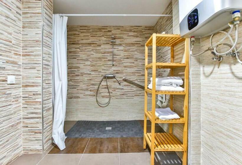Номер Стандарт, Laramond Barcelona Rooms