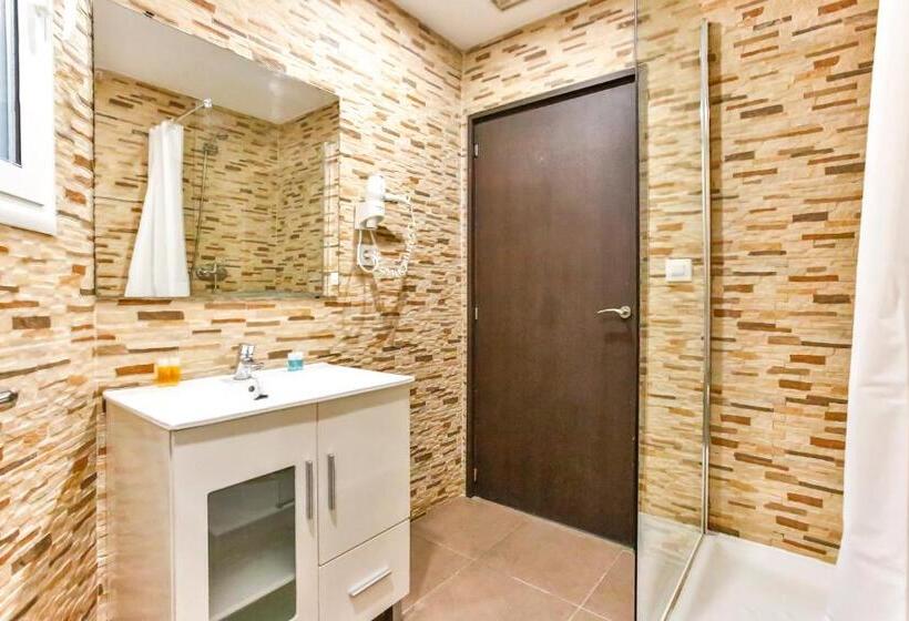 Номер Стандарт, Laramond Barcelona Rooms