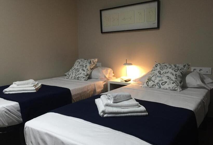 اتاق استاندارد سه نفره, Laramond Barcelona Rooms