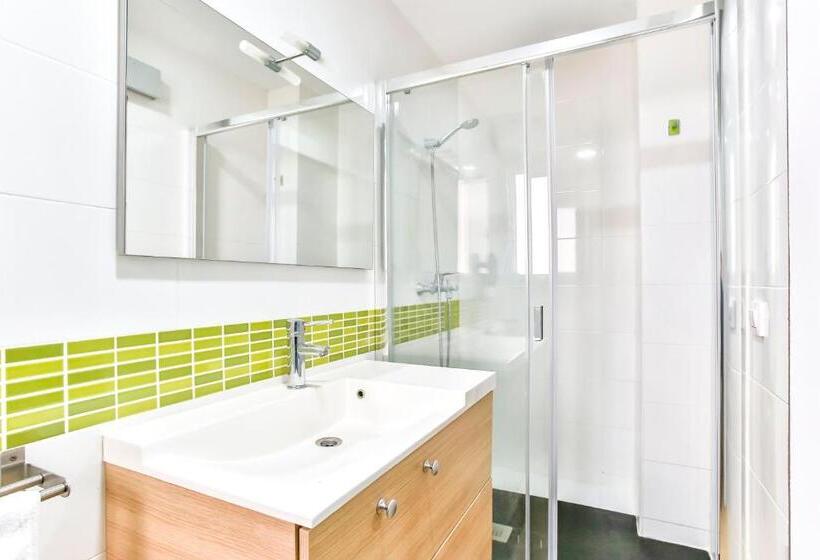Четырехместный Номер Стандарт, Laramond Barcelona Rooms