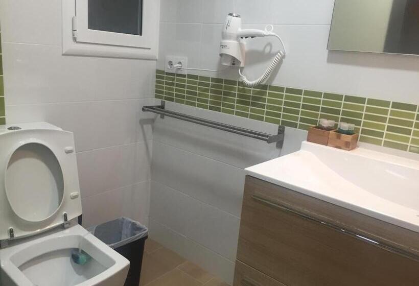 اتاق استاندارد چهار تخته, Laramond Barcelona Rooms