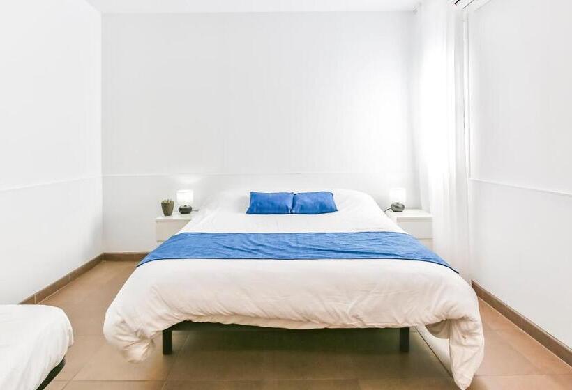 Четырехместный Номер Стандарт, Laramond Barcelona Rooms