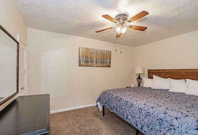 جناح سرير كينج, Suites Of Lava Hot Springs