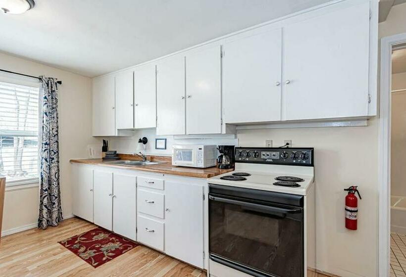 جناح ديلوكس, Suites Of Lava Hot Springs