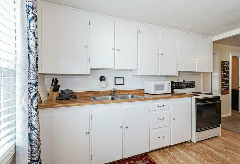 جناح ديلوكس, Suites Of Lava Hot Springs