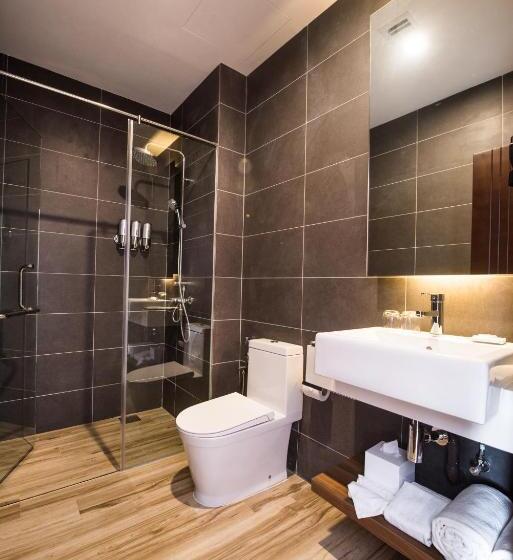 大型套房, The Smith House