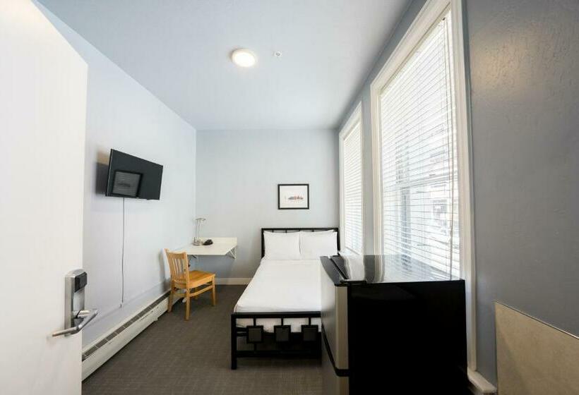 Номер Стандарт Индивидуальный Совместная Ванная, The Urban