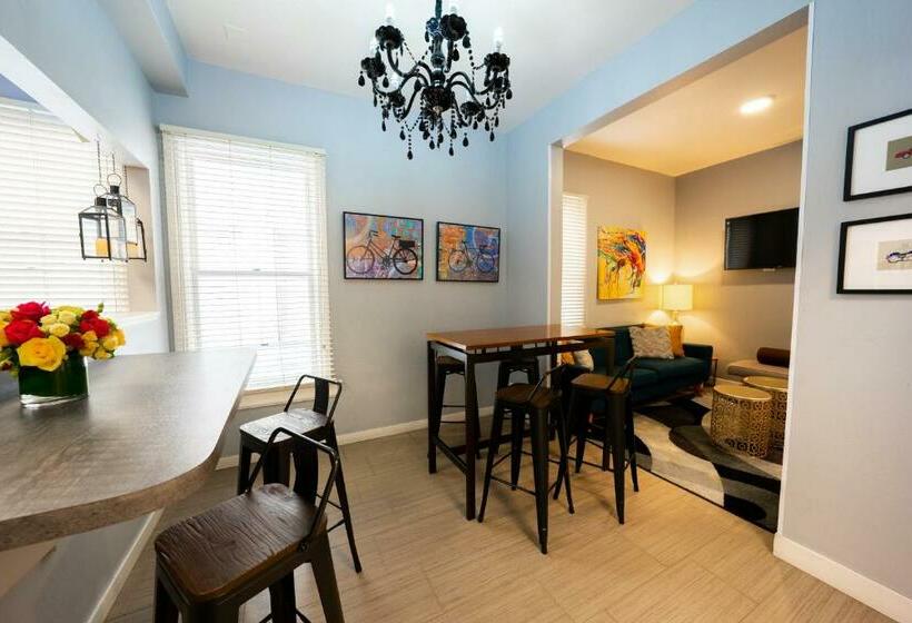 Номер Стандарт Индивидуальный Совместная Ванная, The Urban