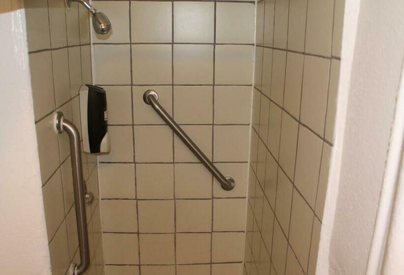 Номер Стандарт Индивидуальный Совместная Ванная, Union