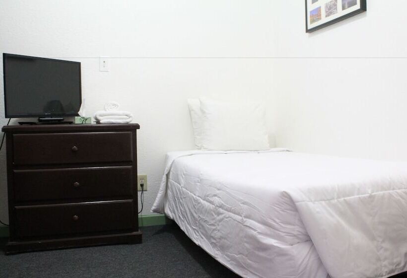 Номер Стандарт Индивидуальный Совместная Ванная, Union