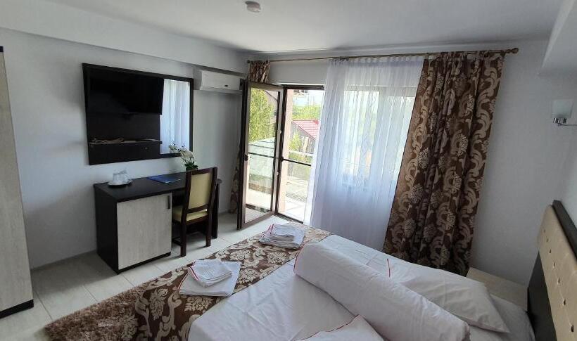 Номер Deluxe с Балконом, Motel Didona B