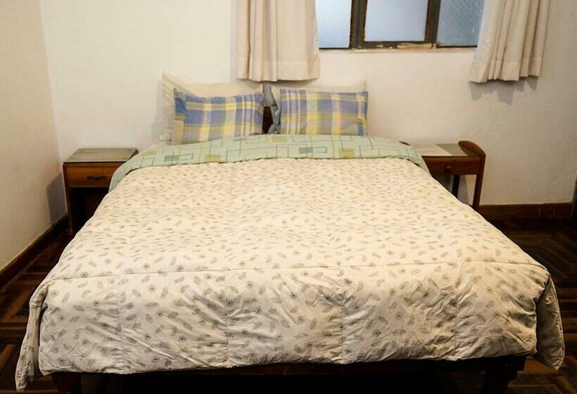 バス共有のスタンダードルーム, Eco Home View Guest House