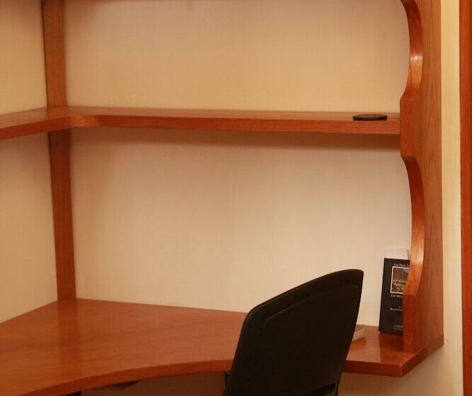 חדר דלוקס, Froguesthouse