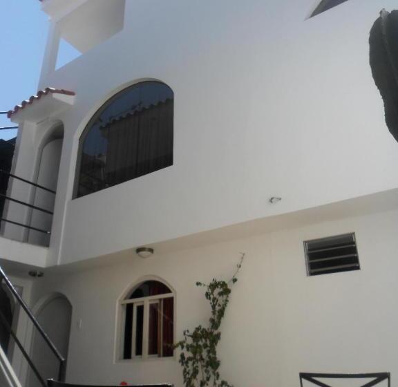 اتاق راحتی, La Casa De Ana Peru