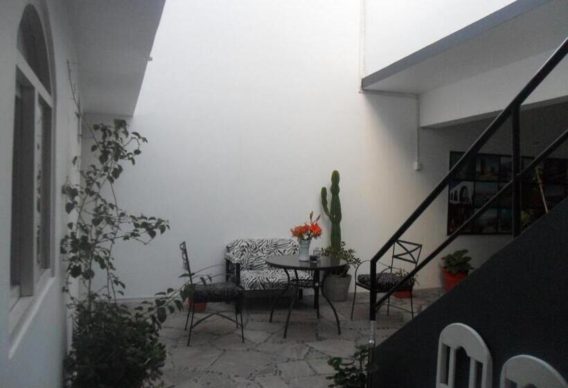 اتاق راحتی, La Casa De Ana Peru